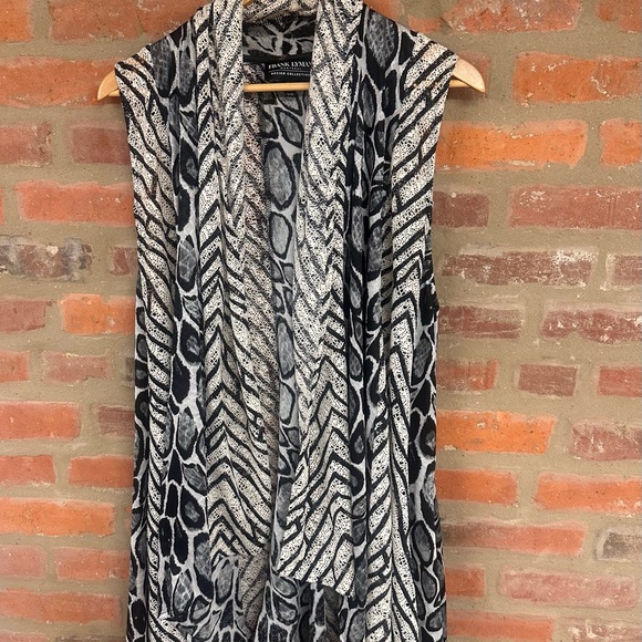Frank Lyman Montreal XL Black&White Animal Print sleeveless Cardigan - Picture 1 of 10
